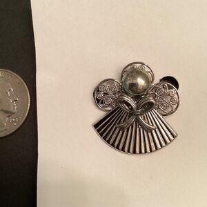 Adorable little Silver tone guardian angel pan – – hand made